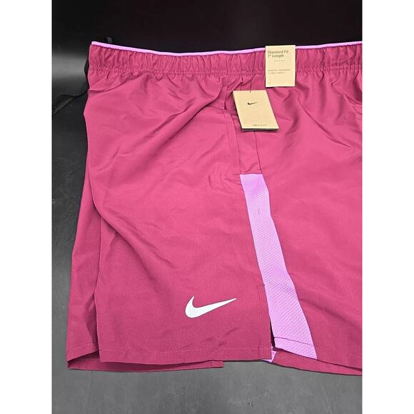 Nike Men's Dri-FIT Challenger 7" Brief-Lined Versatile Shorts Size XXL Purple - Picture 2 of 5
